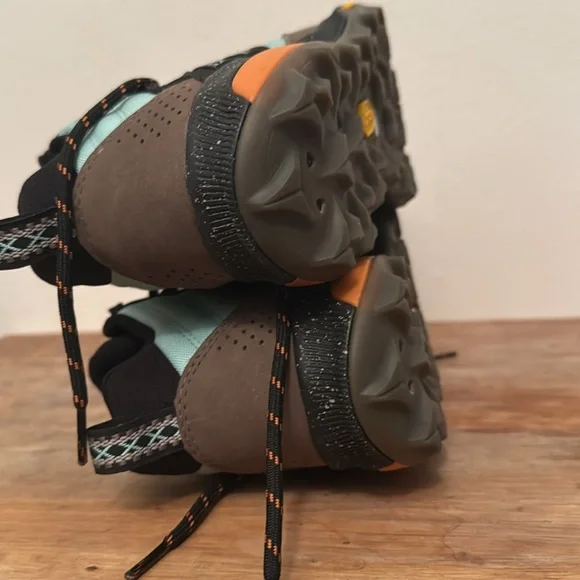 Merrell Zion Waterproof Mid Women's 7.5 Unlikely Hikers Collab Hiking Boots - Picture 8 of 10